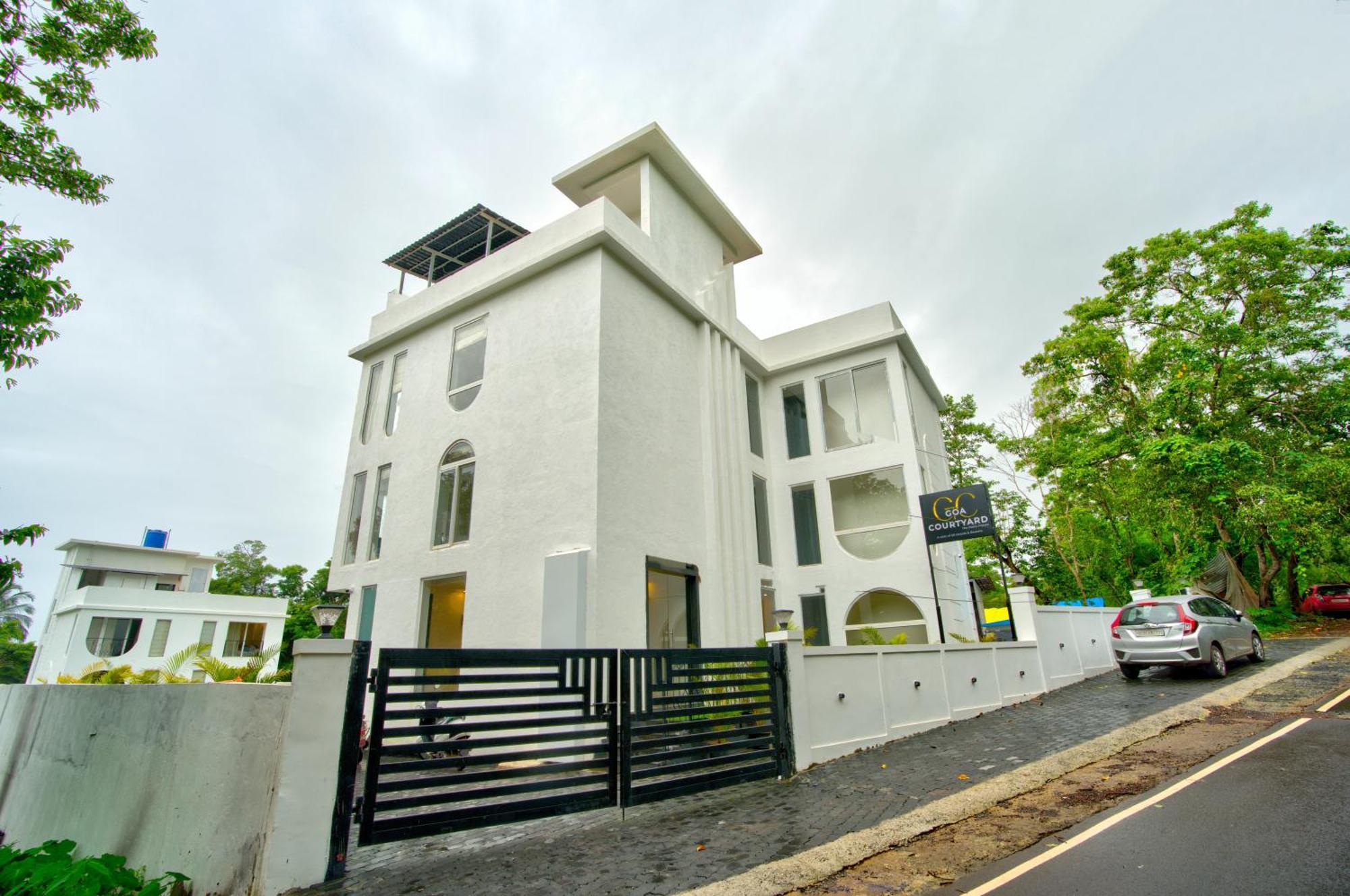 Goa Courtyard By The Porto Arpora Hotel Baga Luaran gambar